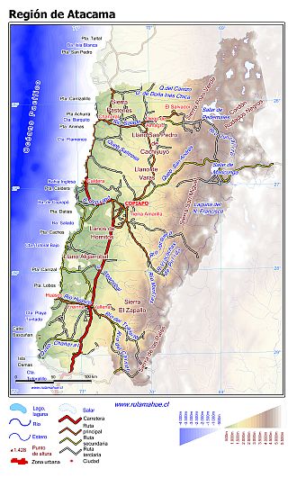 Mapa de la Región de Atacama con fondo coloreado según nivel de altura